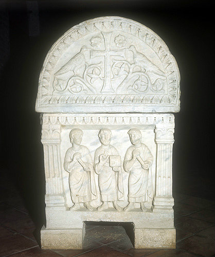 Christian Sarcophagus, Sant
