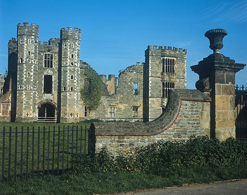 Cowdray House, ruined Tudor house, sixteenth century west façade, Midhurst, Sussex, England