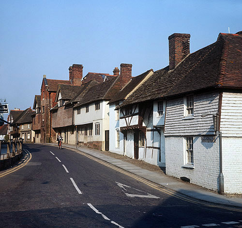 Medieval cottages on corner of Church Street, Steyning, Sussex, England