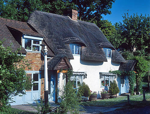 Thatched cottage, Little Kimble, Buckinghamshire
