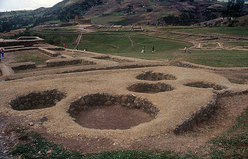 Granary, other stores and workshops, Inca site, Ingapirca, Ecuador