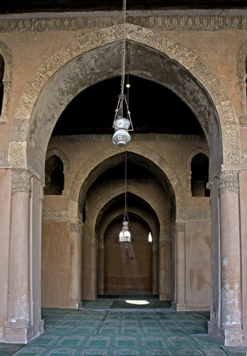 Egypt, Cairo, Mosque of Ahmad Ibn Tulun, Abassid governor of Egypt, 868-84, arches in main prayer hall