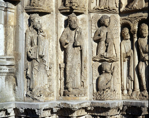 Chartres, Royal Portal, central bay, 2 of 4 elders of the apocalypse 12th century