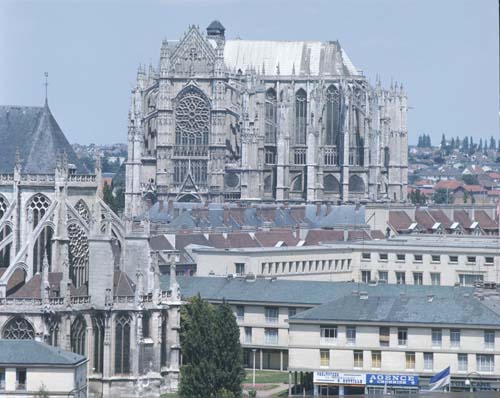 Beauvais Cathedral, view of exterior, begun 1225, commissioned by Miles de Nanteuil, Beauvais, France