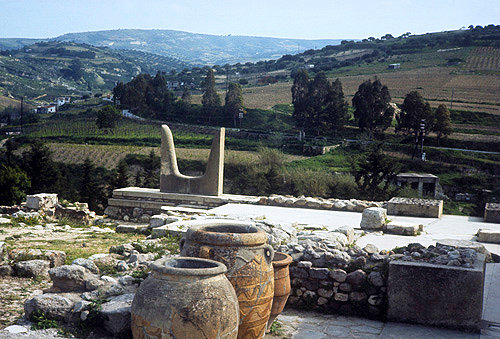 Greece, Crete, Knossos,   storage jars and Horns of Consecration