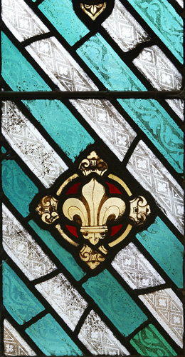 Fleur de Lys, stained glass by Thomas Willement, photo Historic Royal Palaces