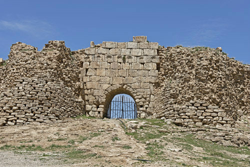 South gate, Sassanian complex, dating from third century, Takht-e Soleyman (Throne of Solomon), west Azarbaijan province, Iran