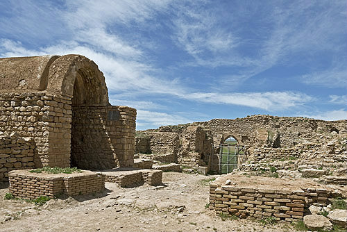 North gate and entrance to tunnel of Sassanian fortress and Zoroastrian centre dating from third century, west Azerbaijan province, Takht-e Soleyman, Iran