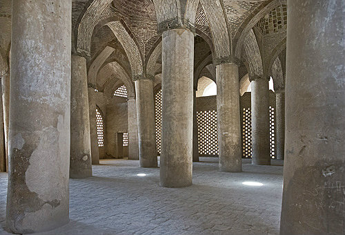 Masjed-e Jameh, Seljuk, oldest mosque in Iran, columns in north prayer hall, Isfahan, Iran