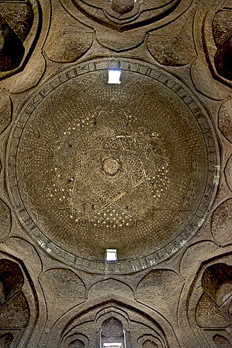 Masjed-e Jameh, Seljuk, oldest mosque in Iran, north prayer hall, Taj al-Molk dome, Isfahan, Iran