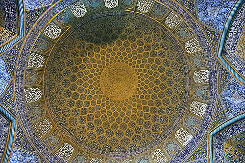 Sheikh Lotfollah mosque, built 1602-19, in the reign of Shah Abbas I, interior dome, Isfahan, Iran