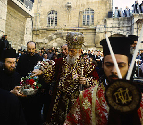 Israel, Jerusalem, Greek Orthodox Archbishop outside the Holy Sepulchre Church for Maundy Thursday