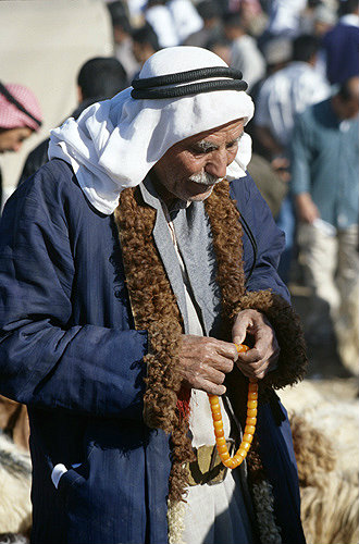 Israel, Beersheva, Arab trader at the market