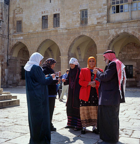 Israel, Jerusalem, an Arab with four Arab women in the Temple Area