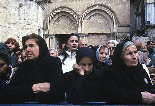 Israel, Jerusalem, Greek Orthodox widows outside Holy Sepulchre Church at Maundy Thursday feet washing