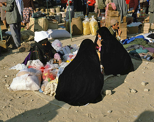 Israel, Beersheva, market, Bedouin women buying wool