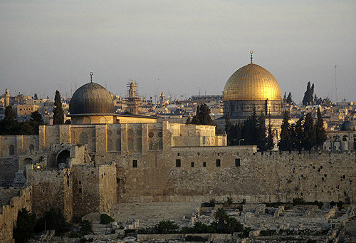 Israel, Jerusalem,  Dome of the Rock and El Aksa Mosque at sunrise