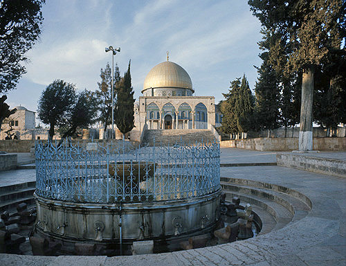 Israel, Jerusalem, the Dome of the Rock and the Ablutions Fountain in the foreground