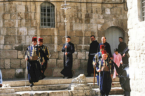 Israel, Jerusalem, Easter Sunday Procession to the Holy Sepulchre Church, four Turkish guards and friars