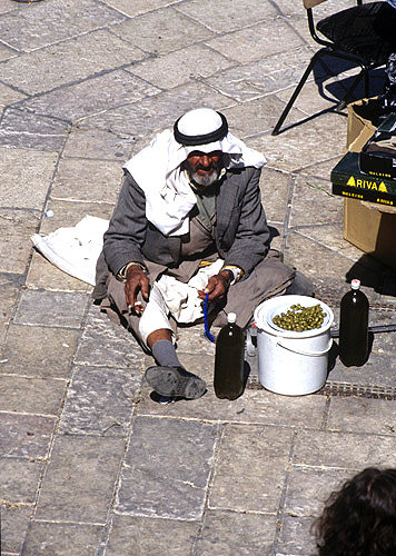 Israel, Jerusalem, an Arab trader outside the Damascus gate
