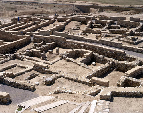 Excavation of 8th century BC houses, Tel Beersheva, Negev, Israel