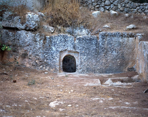Israel, Shiloh, family tomb