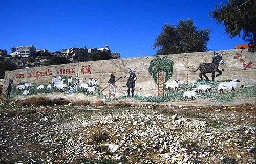 Israel, Bethlehem, painting on the wall of SOS childrens