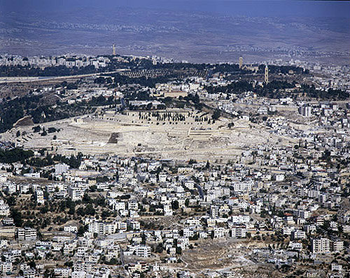 Israel, Jerusalem, aerial view of the Mount of Olives from the south