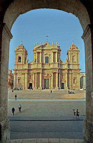 Noto Cathedral, original destroyed by earthquake in 1693, present building completed 1776, Noto, Sicily, Italy