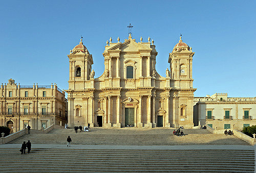 Noto Cathedral, original destroyed by earthquake in 1693, present building completed 1776, Noto, Sicily, Italy