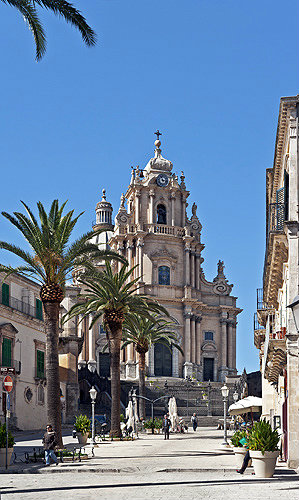 Ragusa Cathedral, dedicated to San Giorgio, begun 1738 in baroque style by architect Rosario Gagliardi, Palermo, Sicily, Italy