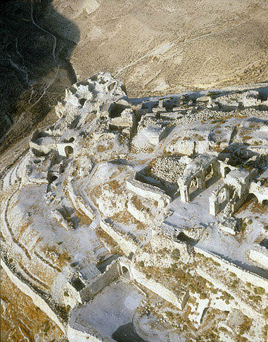 Shoubak Crusader Castle (Krak de Montreal)  built by Baldwin I King of Jerusalem in 1115, aerial photograph, Shoubak, Jordan