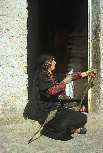 Bedouin woman spinning, Bani Hamida, Jordan