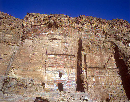 Silk tomb, centre, Petra, Jordan