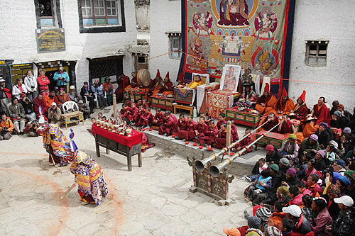 Dancers and horn blowers, Tiji Festival, Lomanthang, Upper Mustang, Nepal