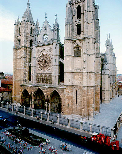 Leon Cathedral, west front, thirteenth century to sixteenth century, Leon, Spain