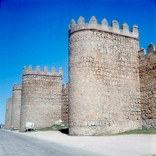 Central sector of the west wall, Avila, Spain