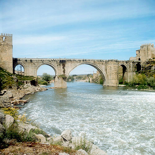 San Martin Bridge over Tagus river, thirteenth to fourteenth century, Toledo, Spain