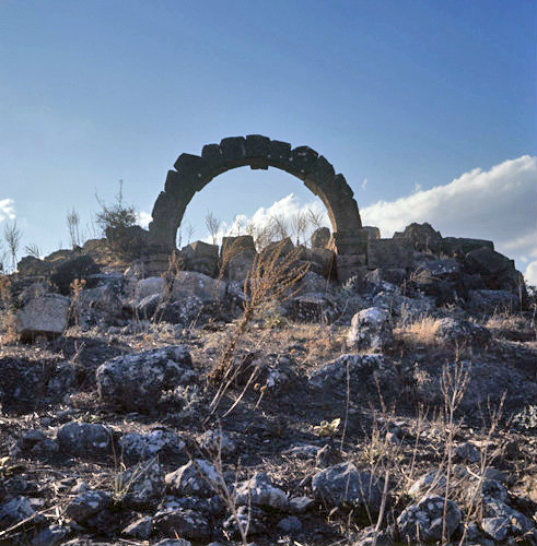 Syria, Cyrrhus, a ruined Roman arch