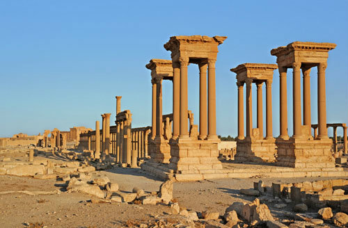 Tetrapylon, view from the west along colonnaded street to Temple of Bel, Palmyra, Syria