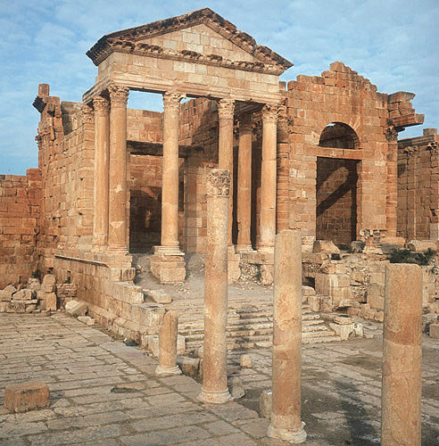 Temples of Jupiter and Juno, 138-61 AD, Sufetula, Tunisia