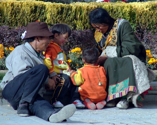 Tibetan family group