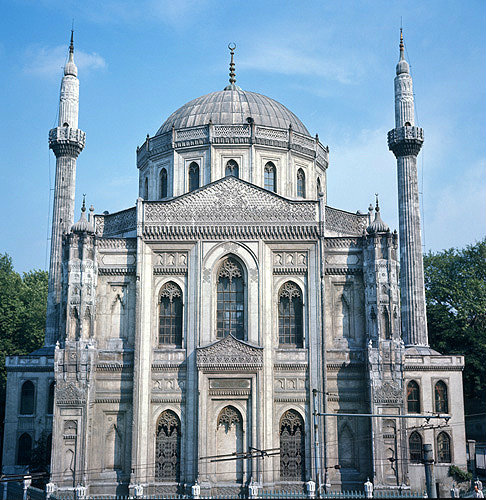 Turkey, Istanbul, Pertevniyal Valide Sultan Mosque, built for Sultana Pertevniyal, wife of Sultan Mahmud II by Italian architect, Montani, 1869-1871
