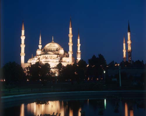 Sultan Ahmet or Blue Mosque built by Mehmet Aga 1609-1617, Istanbul, Turkey