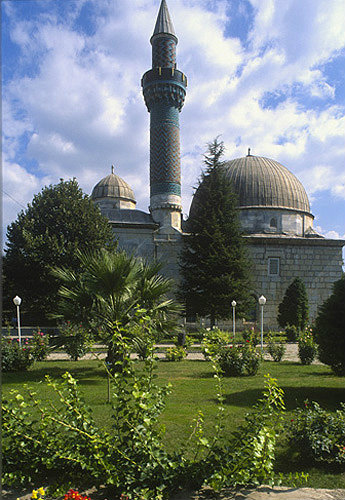 Yesil Camii mosque, also known as the Green Mosque, constructed 1378-1391 by Haci Bin Musa, Iznik, Turkey