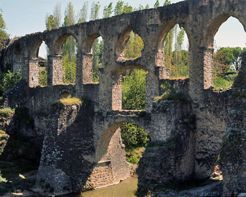 Turkey Smyrna (Izmir), Roman aqueduct, restored by Byzantines