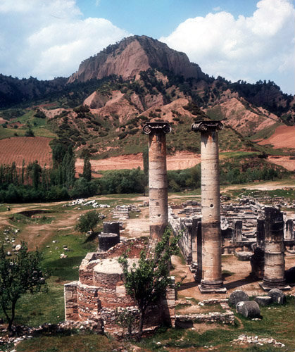Turkey, Sardis, The Temple of Artemis and the Byzantine chapel at the east end