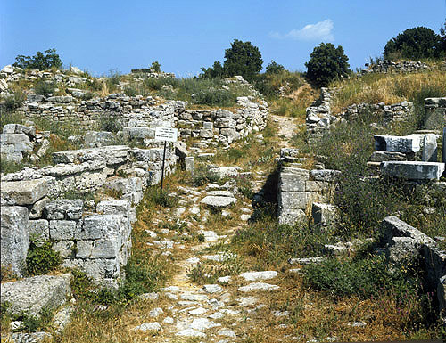 Main south gate and adjoining walls of Troy VI, 1800-1250 BC, probably destroyed by earthquake, Canakkale, Anatolia,Turkey