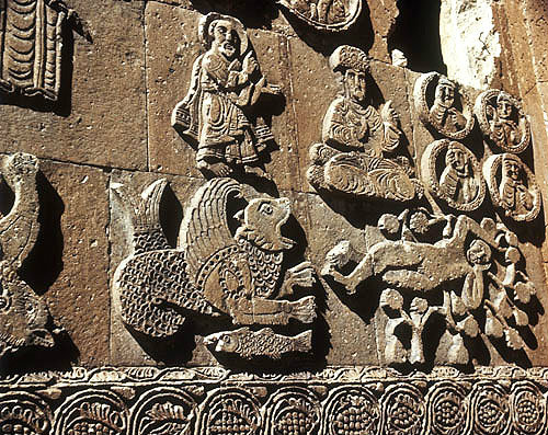 Turkey, Armenian Church on the Island of Achthamar on Lake Van, Jonah and the King of Niveveh and Jonah under a gourd tree, south facade detail 915-921 AD