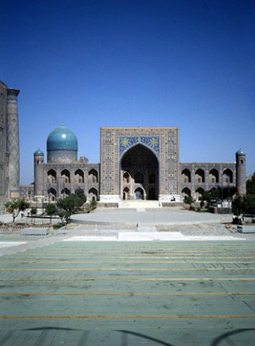 Uzbekistan, Smarkand, Tillya Kari Madrasa, Registan